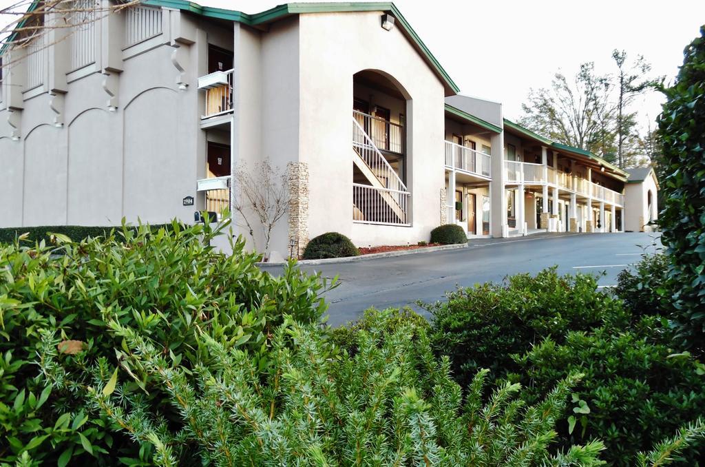 West Bank Inn Augusta Exteriör bild